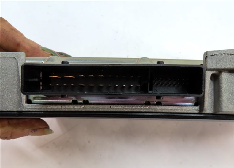 Thumbnail 9: 2010-2012 AUDI Q7 (4L) BOSE AUDIO AMP AMPLIFIER (4L0035223F / 4L0035223G)