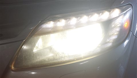 Thumbnail 2: 2010-2015 AUDI Q7 (4L) LEFT DRIVER XENON HID HEADLIGHT LIGHT LAMP (NON AFS)