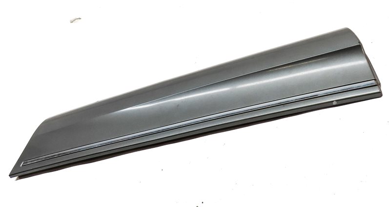 Thumbnail 2: 2010-2015 AUDI Q7 REAR LEFT LOWER DOOR TRIM MOULDING (w/out SLINE) (Gray)