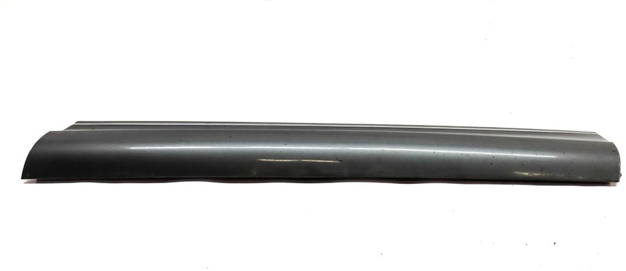 Thumbnail 3: 2010-2015 AUDI Q7 FRONT RIGHT LOWER DOOR TRIM MOULDING (w/out SLINE) (Gray)