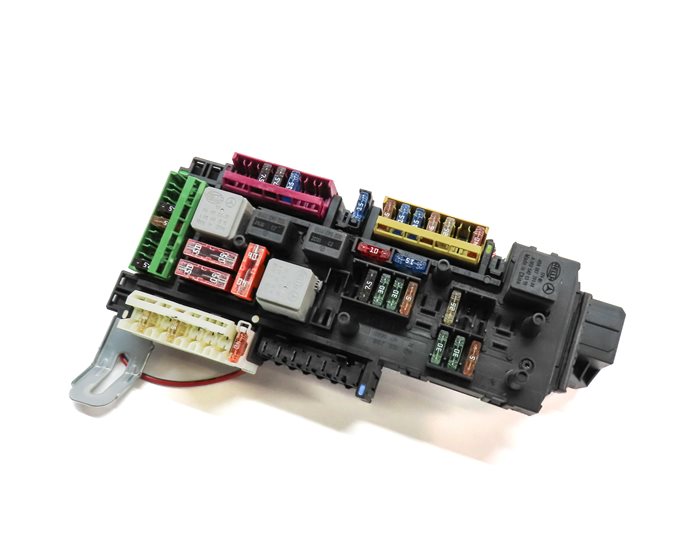 2012 MERCEDES E350 (W212) 3.0L DIESEL (OM642) ENGINE REAR SAM FUSE RELAY BOX