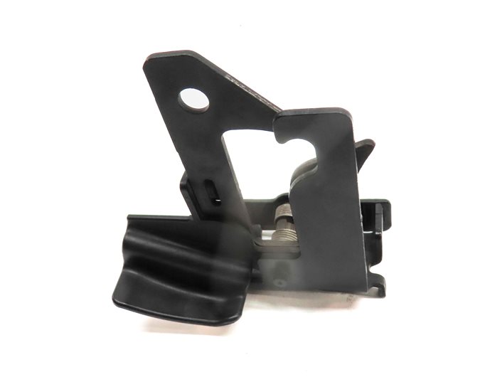 Thumbnail 7: 2012 MERCEDES E350 (W212) FRONT HOOD BONNET LID SAFETY HOOK CATCH LATCH SET/3