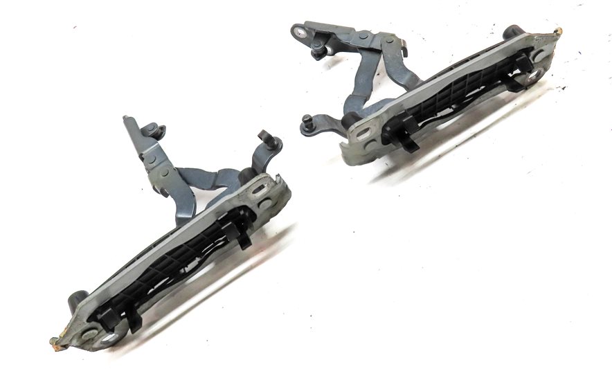 Thumbnail 3: 2012 MERCEDES E350 (W212) FRONT LEFT & RIGHT HOOD HINGE SET/2
