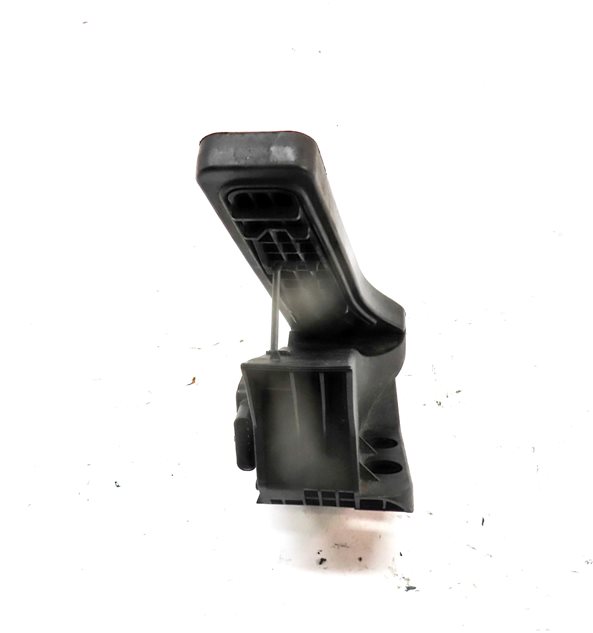 Thumbnail 5: 2012 MERCEDES E350 (W212) THROTTLE ACCELERATOR GAS PEDAL ASSEMBLY