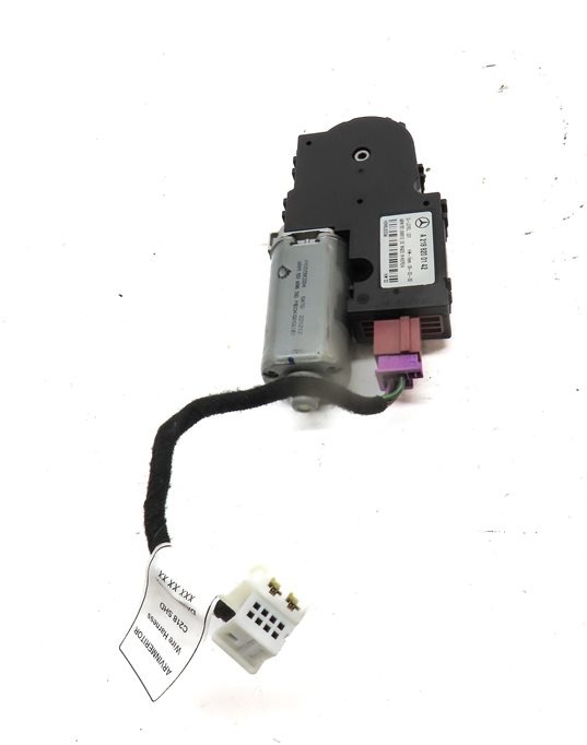 Thumbnail 2: 2008-2016 MERCEDES C250 C300 C350 E250 E350 E550 E63 (W204 W212) SUNROOF MOTOR