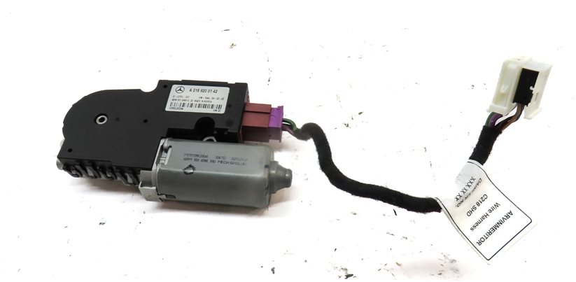 Thumbnail 4: 2008-2016 MERCEDES C250 C300 C350 E250 E350 E550 E63 (W204 W212) SUNROOF MOTOR