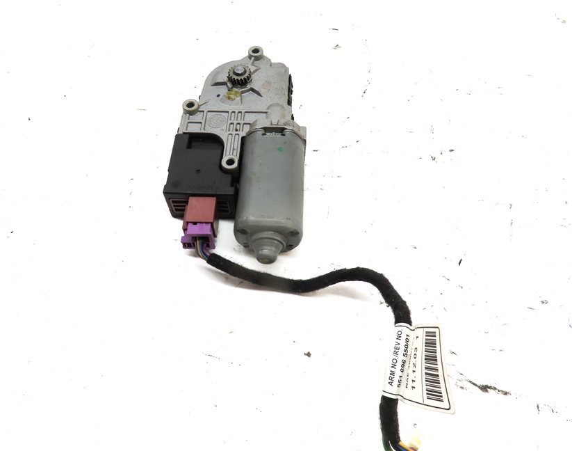 Thumbnail 6: 2008-2016 MERCEDES C250 C300 C350 E250 E350 E550 E63 (W204 W212) SUNROOF MOTOR
