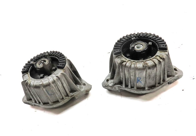 Thumbnail 2: 2012 MERCEDES E350 (W212) 3.0L DIESEL (OM642) ENGINE MOTOR MOUNT SET/2