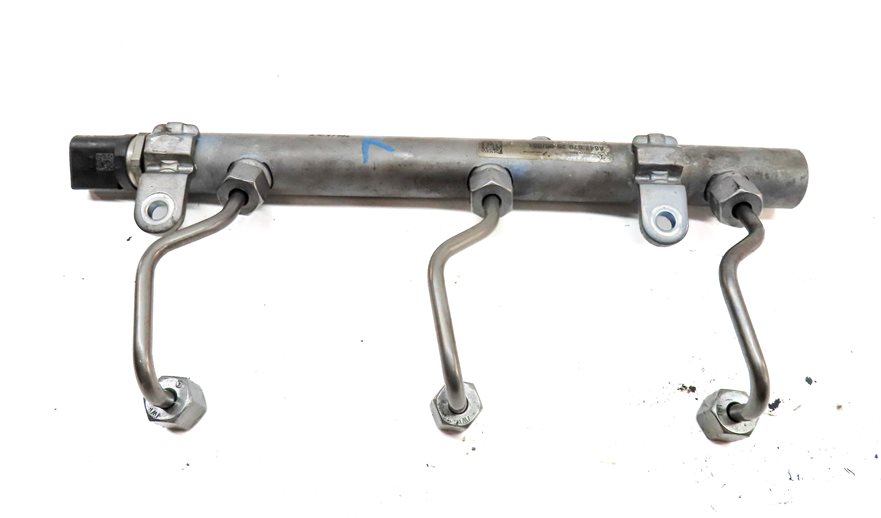 Thumbnail 5: 2012 MERCEDES E350 (W212) 3.0L DIESEL (OM642) ENGINE FUEL RAIL w/LINES SET/2