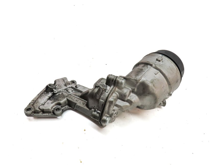 Thumbnail 4: 12 MERCEDES E350 W212 3.0L DIESEL (OM642) ENGINE MOTOR OIL FLUID FILTER HOUSING