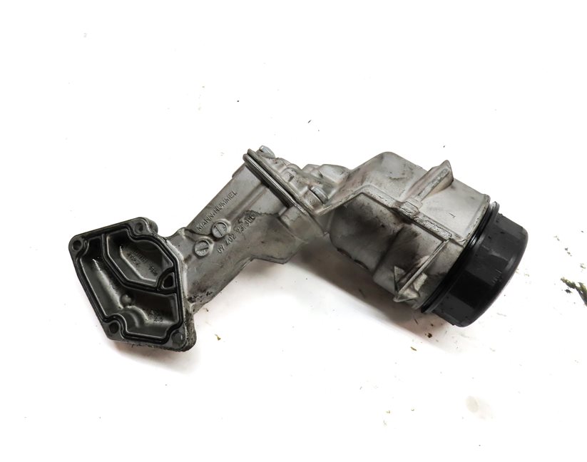 Thumbnail 5: 12 MERCEDES E350 W212 3.0L DIESEL (OM642) ENGINE MOTOR OIL FLUID FILTER HOUSING