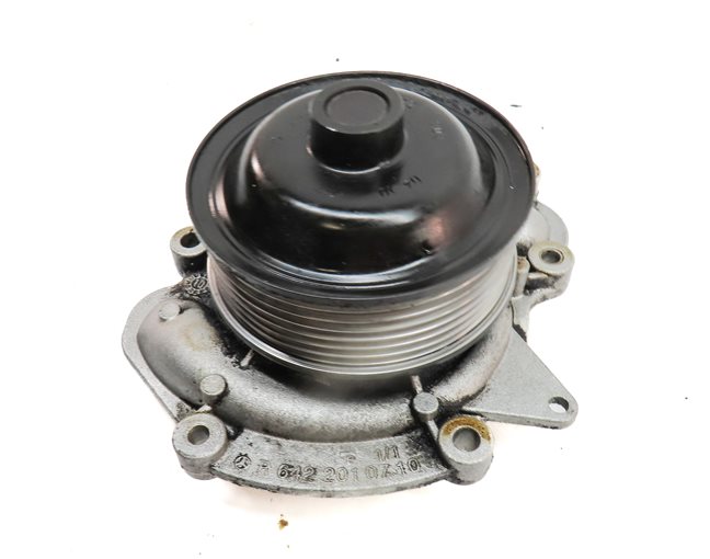 Thumbnail 4: 09-17 MERCEDES E350 GL320 GL350 ML320 ML350 S350 R350 - 3.0L DIESEL WATER PUMP