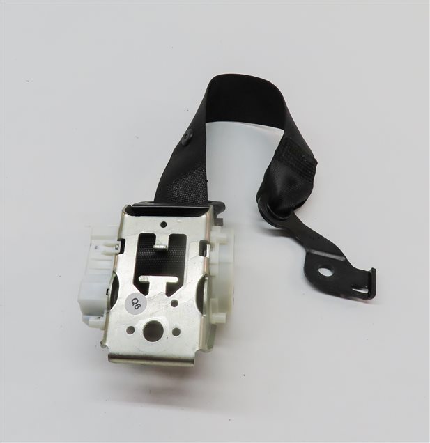 Thumbnail 4: 2012 MERCEDES E350 (W212) REAR CENTER SEAT SEATBELT BELT RETRACTOR (Black)