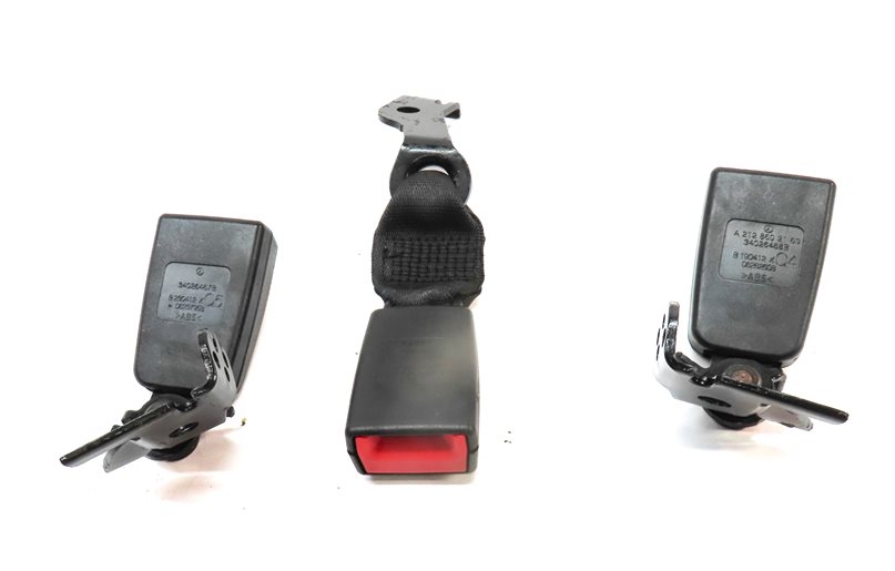 Thumbnail 4: 12 MERCEDES E350 W212 REAR LEFT CENTER RIGHT SEAT SEATBELT BUCKLE RECEIVER SET/2