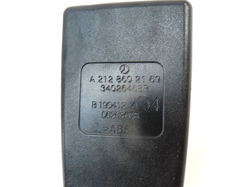 Thumbnail 5: 12 MERCEDES E350 W212 REAR LEFT CENTER RIGHT SEAT SEATBELT BUCKLE RECEIVER SET/2