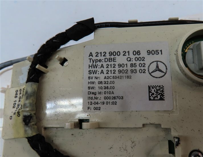 Thumbnail 6: 2012 MERCEDES E350 (W212) FRONT INTERIOR DOMELIGHT DOME LIGHT LAMP w/SWITCHES