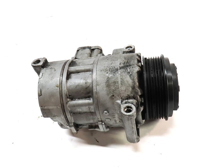 Thumbnail 2: 2011-2012 MERCEDES BENZ E350 (W212) 3.0L OM642 DIESEL ENGINE A/C COMPRESSOR PUMP