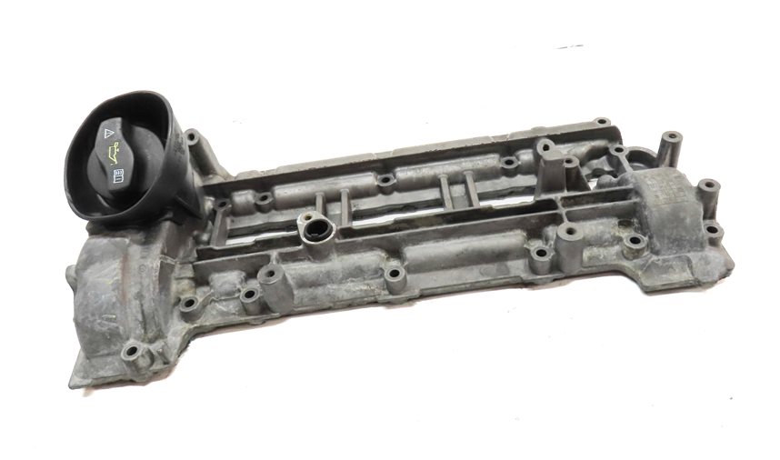 Thumbnail 2: 2012 MERCEDES E350 (W212) 3.0L DIESEL (OM642) RIGHT ENGINE VALVE COVER