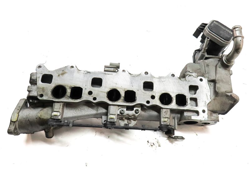 Thumbnail 6: 11-13 MERCEDES E350 (W212) 3.0L OM642 DIESEL LEFT DRIVER ENGINE INTAKE MANIFOLD