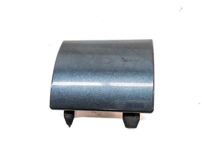 Thumbnail 4: 2012 MERCEDES E350 (W212) FRONT LEFT LOWER BUMPER JACK POINT COVER TRIM (Gray)