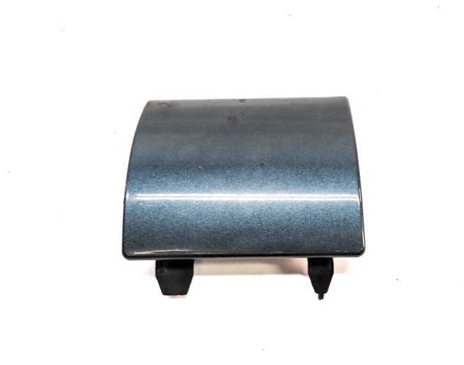 Thumbnail 4: 2012 MERCEDES E350 (W212) REAR RIGHT LOWER BUMPER JACK POINT COVER TRIM (Gray)