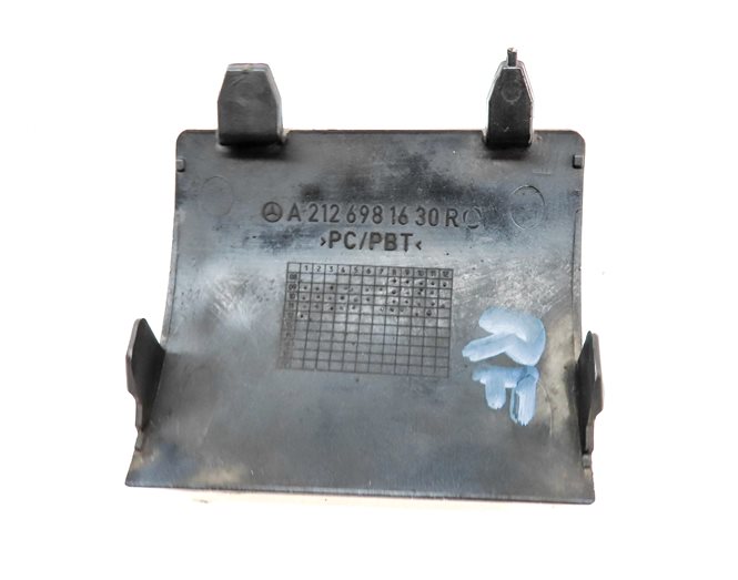Thumbnail 5: 2012 MERCEDES E350 (W212) REAR RIGHT LOWER BUMPER JACK POINT COVER TRIM (Gray)