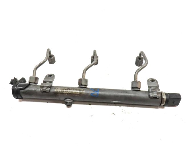 Thumbnail 2: 2013 MERCEDES GL350 (X166) 3.0L DIESEL (OM642) ENGINE RIGHT FUEL RAIL w/ LINES