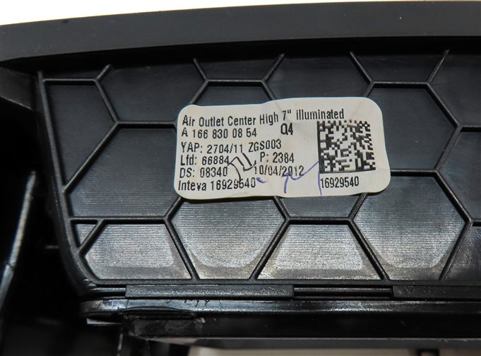 Thumbnail 6: 2013 MERCEDES GL350 (X166) FRONT CENTER DASH HEAT AIR AC DUAL VENT SCREEN TRIM