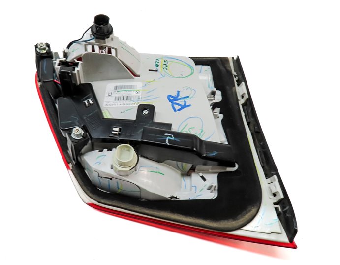Thumbnail 5: 13-16 MERCEDES GL350 GL450 GL550 (X166) RIGHT REAR INNER TAILLIGHT LIGHT LAMP