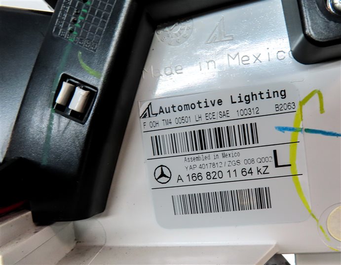 Thumbnail 6: 13-16 MERCEDES GL350 GL450 GL550 (X166) LEFT DRIVER INNER TAILLIGHT LIGHT LAMP