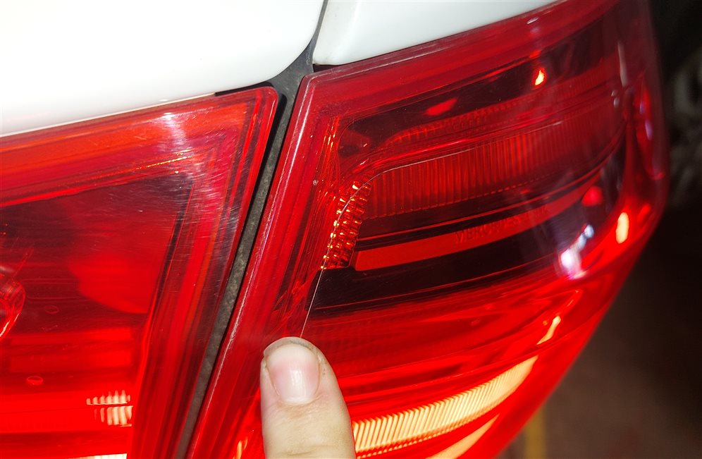 Thumbnail 7: 13-16 MERCEDES GL350 GL450 GL550 (X166) RIGHT REAR TAILLIGHT BRAKE LIGHT LAMP