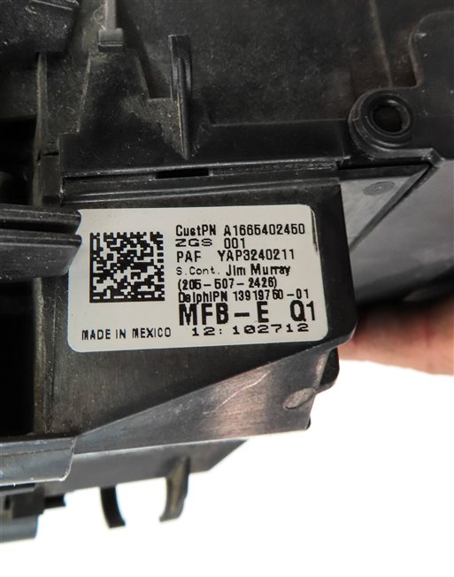 Thumbnail 6: 2013 MERCEDES GL350 (X166) 3.0L DIESEL (OM642) ENGINE BAY TERMINAL FUSE BOX