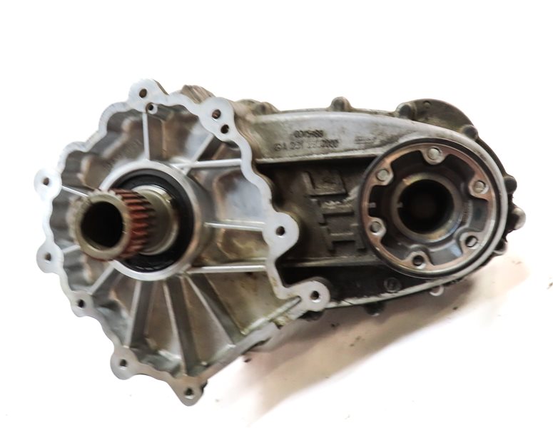 Thumbnail 2: 2012-2014 MERCEDES BENZ ML350 GL350 (W166 X166) DIESEL FRONT TRANSFER CASE