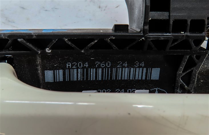 Thumbnail 6: 08-16 MERCEDES C E GL ML CLASS FRONT or REAR RIGHT KEYLESS DOOR HANDLE (White)