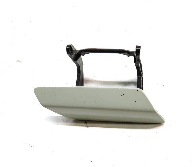 Thumbnail 4: 2013 MERCEDES GL350 (X166) FRONT RIGHT PASSENGER HEADLIGHT WASHER COVER (White)