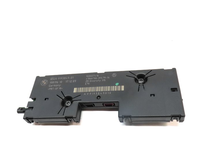 Thumbnail 2: 2010 BMW X5 (E70) RADIO STEREO ANTENNA DIVERSITY AMP AMPLIFIER MODULE