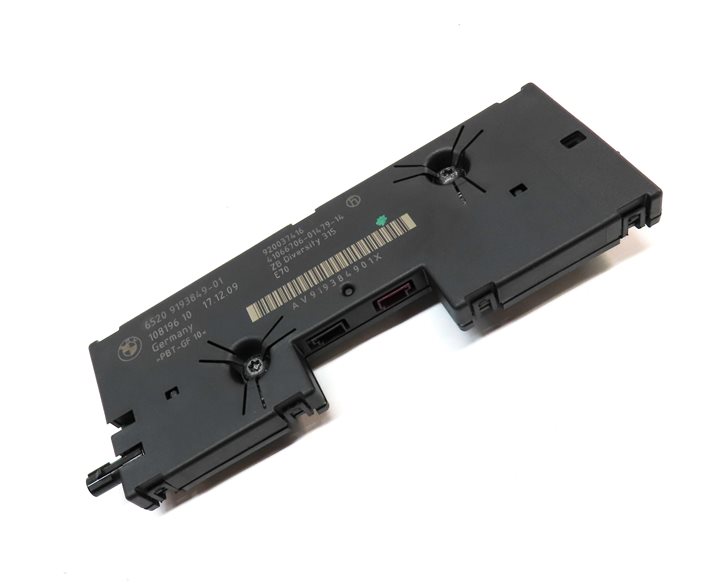 Thumbnail 3: 2010 BMW X5 (E70) RADIO STEREO ANTENNA DIVERSITY AMP AMPLIFIER MODULE