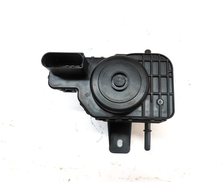 Thumbnail 4: 2010 BMW X5 (E70) 3.0L DIESEL (M57Y) ENGINE SCR DEF TANK FLUID TRANSFER PUMP