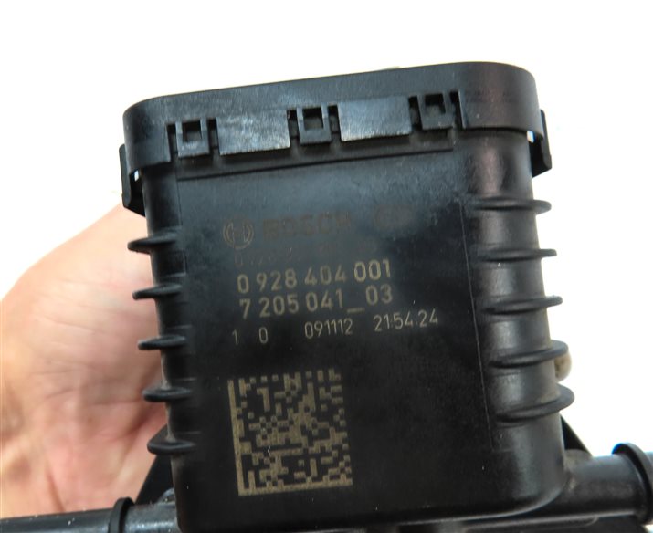 Thumbnail 6: 2010 BMW X5 (E70) 3.0L DIESEL (M57Y) ENGINE SCR DEF TANK FLUID TRANSFER PUMP