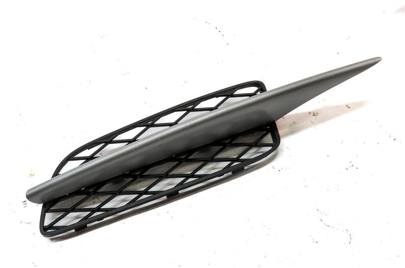 Thumbnail 3: 2007-2010 BMW X5 (E70) LEFT FRONT DRIVER LOWER BUMPER AIR VENT TRIM GRILLE END