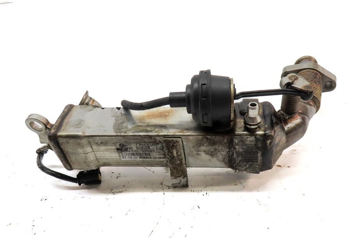 Thumbnail 6: 10 BMW X5 E70 3.0L DIESEL (M57Y) ENGINE UPPER EGR EXHAUST VALVE COOLER ASSEMBLY