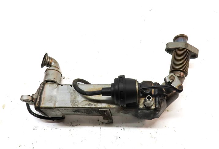 Thumbnail 7: 10 BMW X5 E70 3.0L DIESEL (M57Y) ENGINE UPPER EGR EXHAUST VALVE COOLER ASSEMBLY