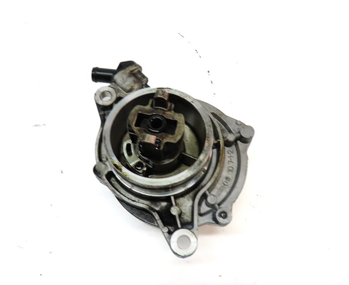 Thumbnail 4: 2009-2013 BMW X5 335D (E70 E90) 3.0L M57Y TURBO DIESEL ENGINE BRAKE VACUUM PUMP