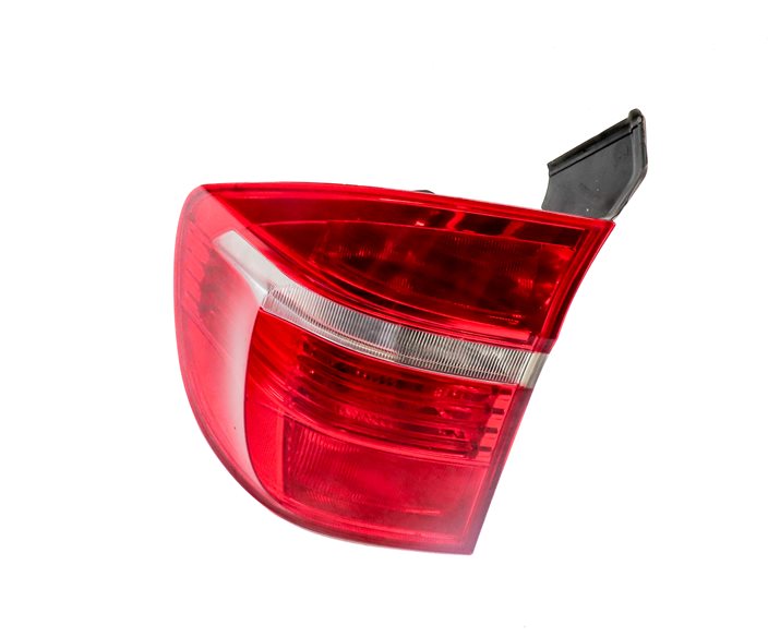 2007-2010 BMW X5 X5M (E70) LEFT DRIVER REAR INNER TRUNK TAILLIGHT LIGHT LAMP
