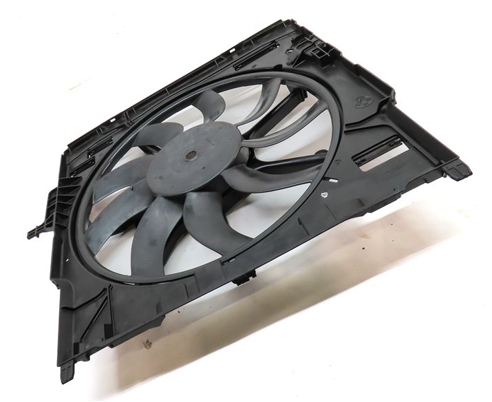 Thumbnail 3: 2009-2014 BMW X5 X6 (E70 E71) 3.0L N55 TURBO / 3.0L DIESEL COOLING FAN 850 WATT