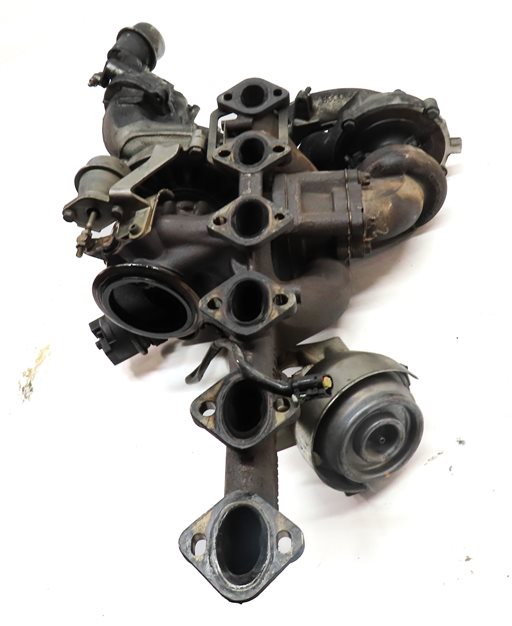 Thumbnail 6: 2009-2013 BMW X5 (E70) 3.0L M57Y DIESEL ENGINE UPPER & LOWER TURBOCHARGER