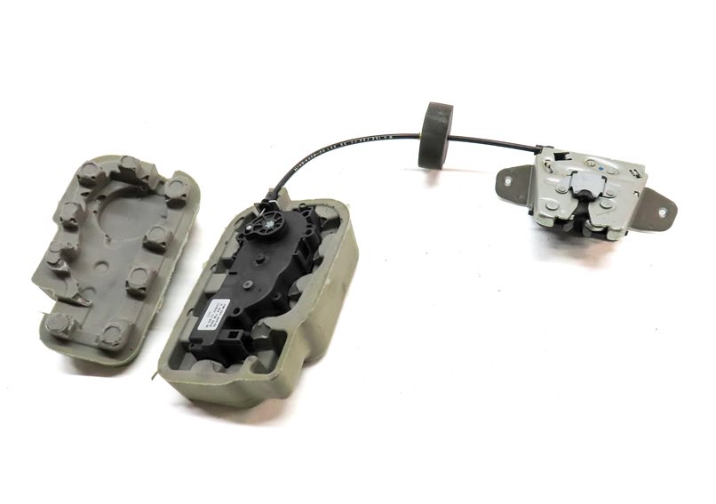 Thumbnail 2: 2014 MERCEDES GL450 (X166) REAR TRUNK LOCK LATCH ACTUATOR w/ AUTO CLOSE MOTOR