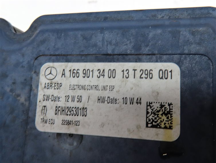 Thumbnail 7: 14-15 MERCEDES GL350 GL450 GL550 ML350 ML550 (W166 X166) ABS BRAKE PUMP MODULE