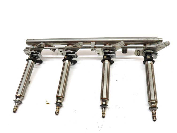 Thumbnail 9: 2014 MERCEDES GL450 (X166) 4.6L ENGINE LEFT & RIGHT FUEL RAIL SET w/ INJECTORS