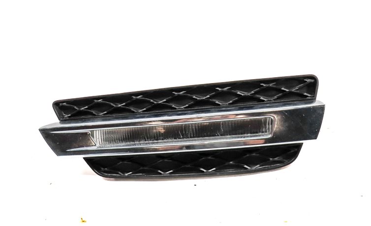 Thumbnail 3: 2013-2016 MERCEDES GL CLASS (X166) FRONT LEFT DRL DAYTIME FOGLIGHT LAMP w/ TRIM